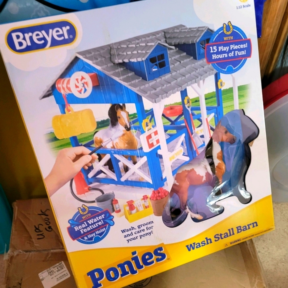 Breyer Barn